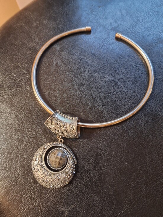 vintage Jewelry - Modernist Style Cuff Necklace with Large Bold Pendant Edgy Mystic Celestial